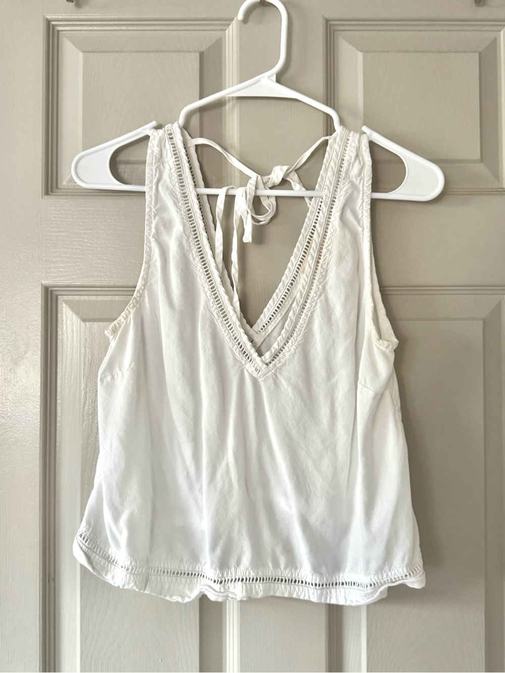 cloth & stone White V-Neck Tie-Back Tank Top